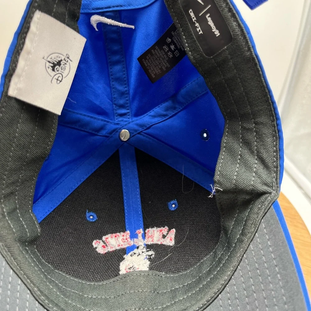 Nike Disney Mickey Mouse golf hat baseball cap athletic collaboration legacy 91.